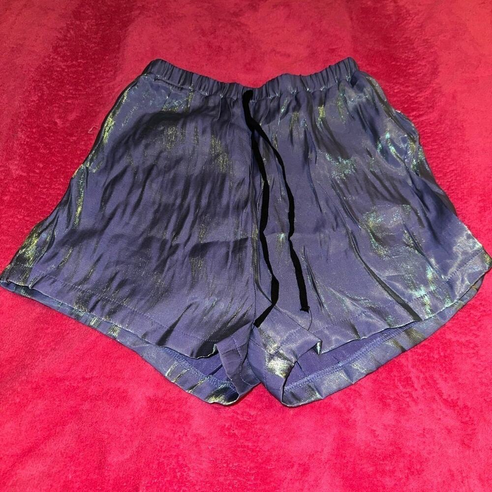 Holographic Shorts